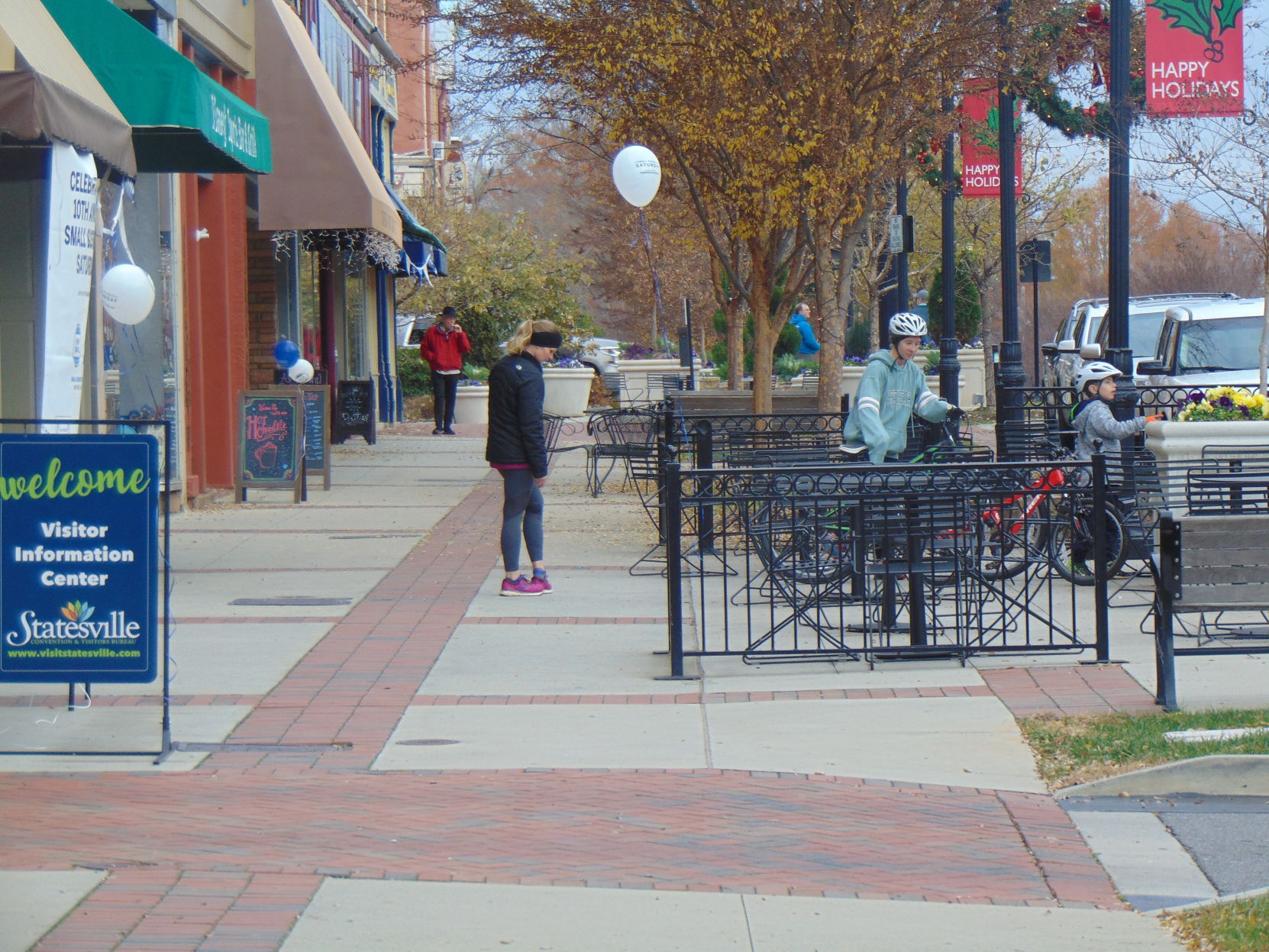 Small Business Saturday (20).JPG